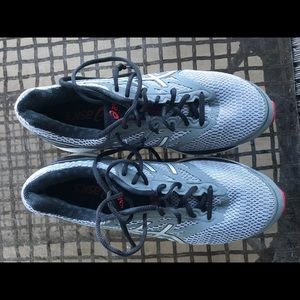 Men’s ASICS Gel Cumulus 18 Tennis Shoes